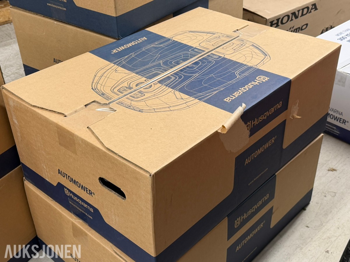 2025 Husqvarna Automower 305E NERA robotgressklipper