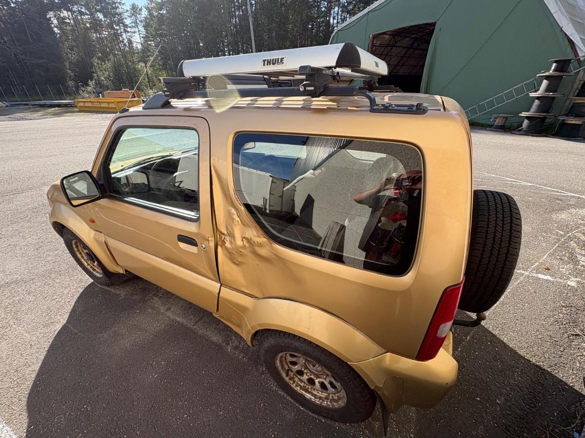 2000 Suzuki JIMNY 1.3-80 4X4– REP-OBJEKT – Hengerfeste – Thule takgrind - mangellapp
