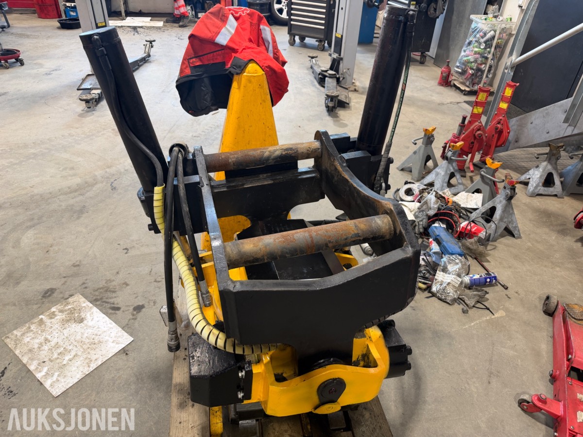 2011 Engcon EC30 Tiltrotator med S70 feste