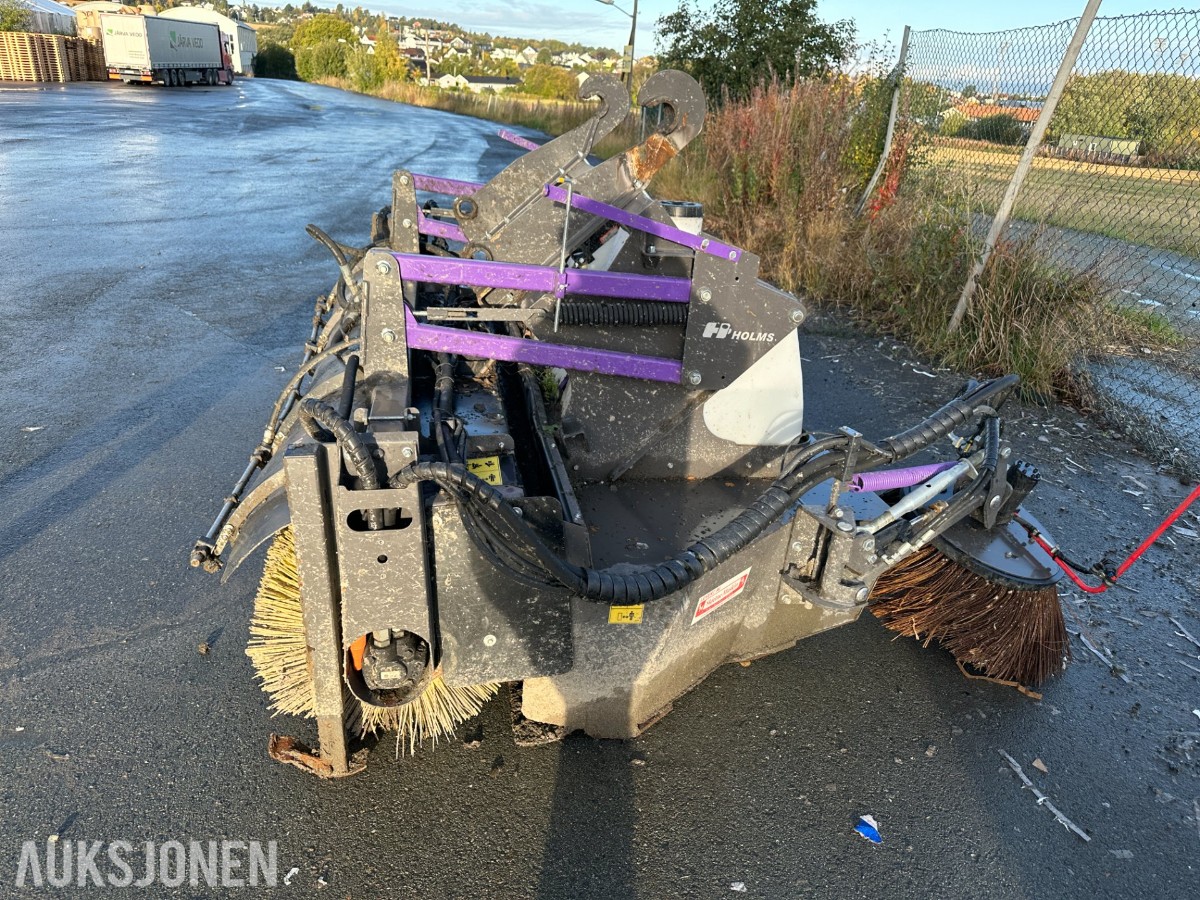 2019 Holms 300-2.5 Feiekost, BM feste, sidekost, vanntank