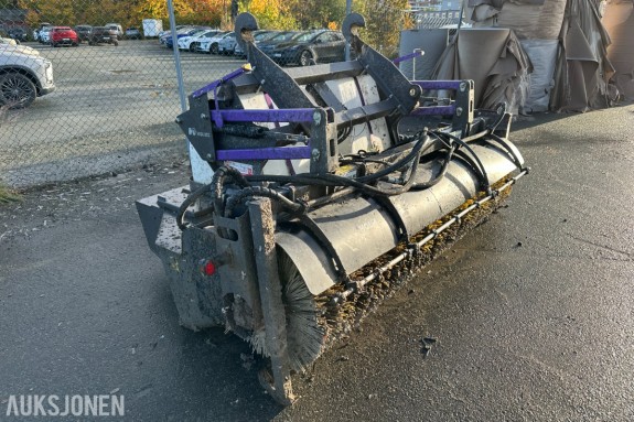 2019 Holms 300-2.5 Feiekost, BM feste, sidekost, vanntank