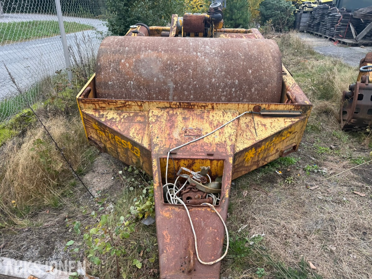 Dynapac CH 47 slepevals, Deutz 3-syl. motor,