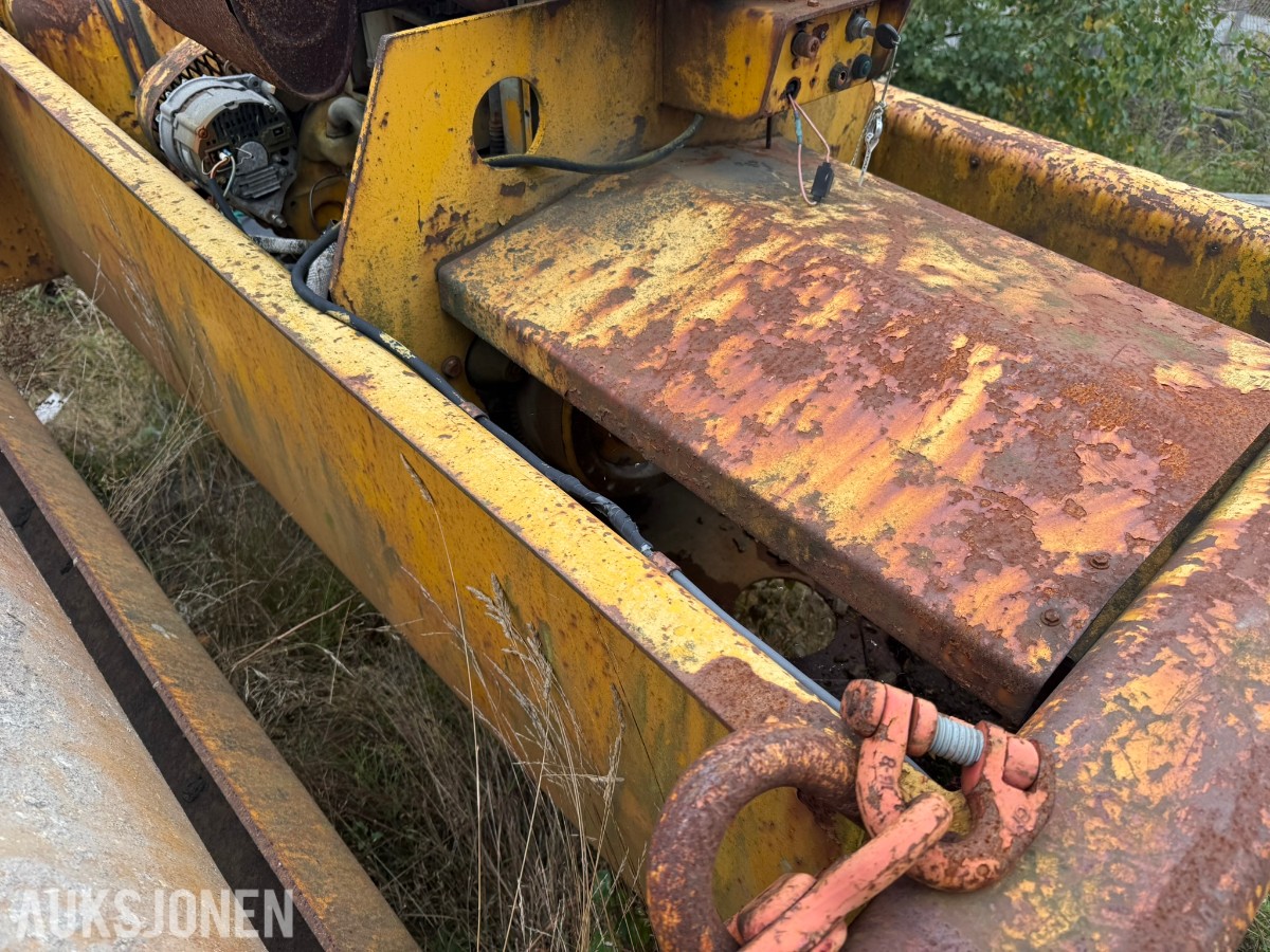 Dynapac CH 47 slepevals, Deutz 3-syl. motor,