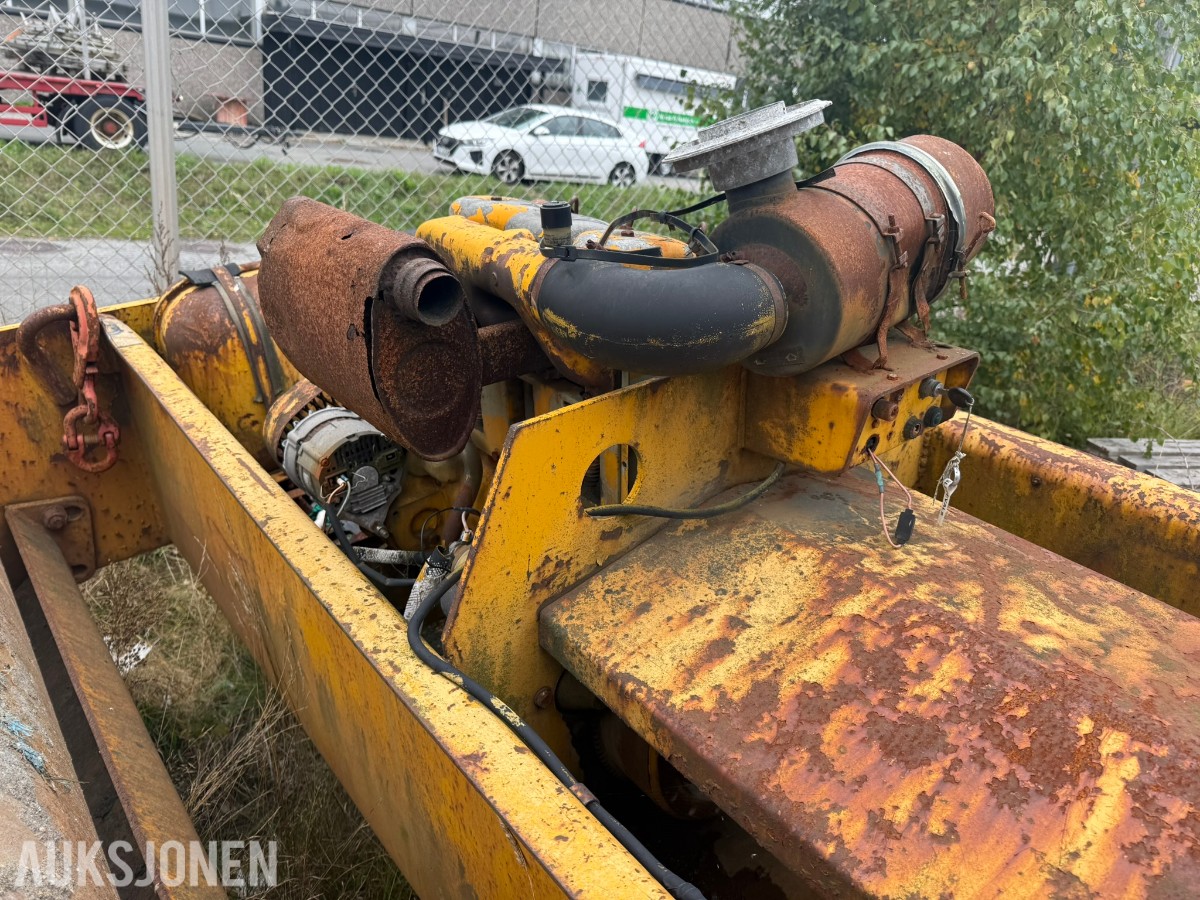 Dynapac CH 47 slepevals, Deutz 3-syl. motor,