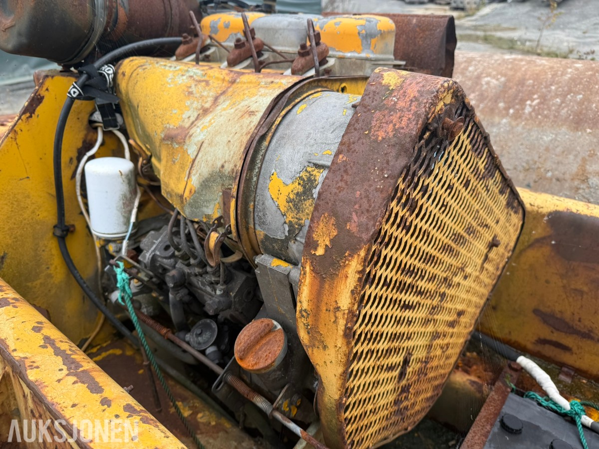 Dynapac CH 47 slepevals, Deutz 3-syl. motor,