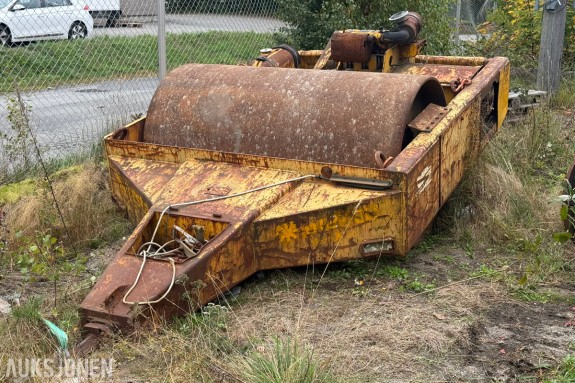 Dynapac CH 47 slepevals, Deutz 3-syl. motor,