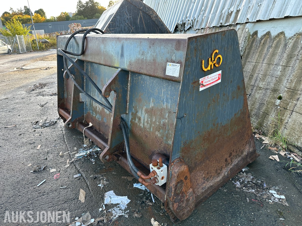 2017 Götene UFO strøskuffe | 2,5 m³ | 2500 mm | Hydraulisk