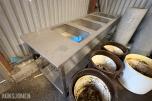 Storkjøkkenbord i rustfritt stål – 4 vannbad/kummer – elektrisk høydejustering – ubrukt