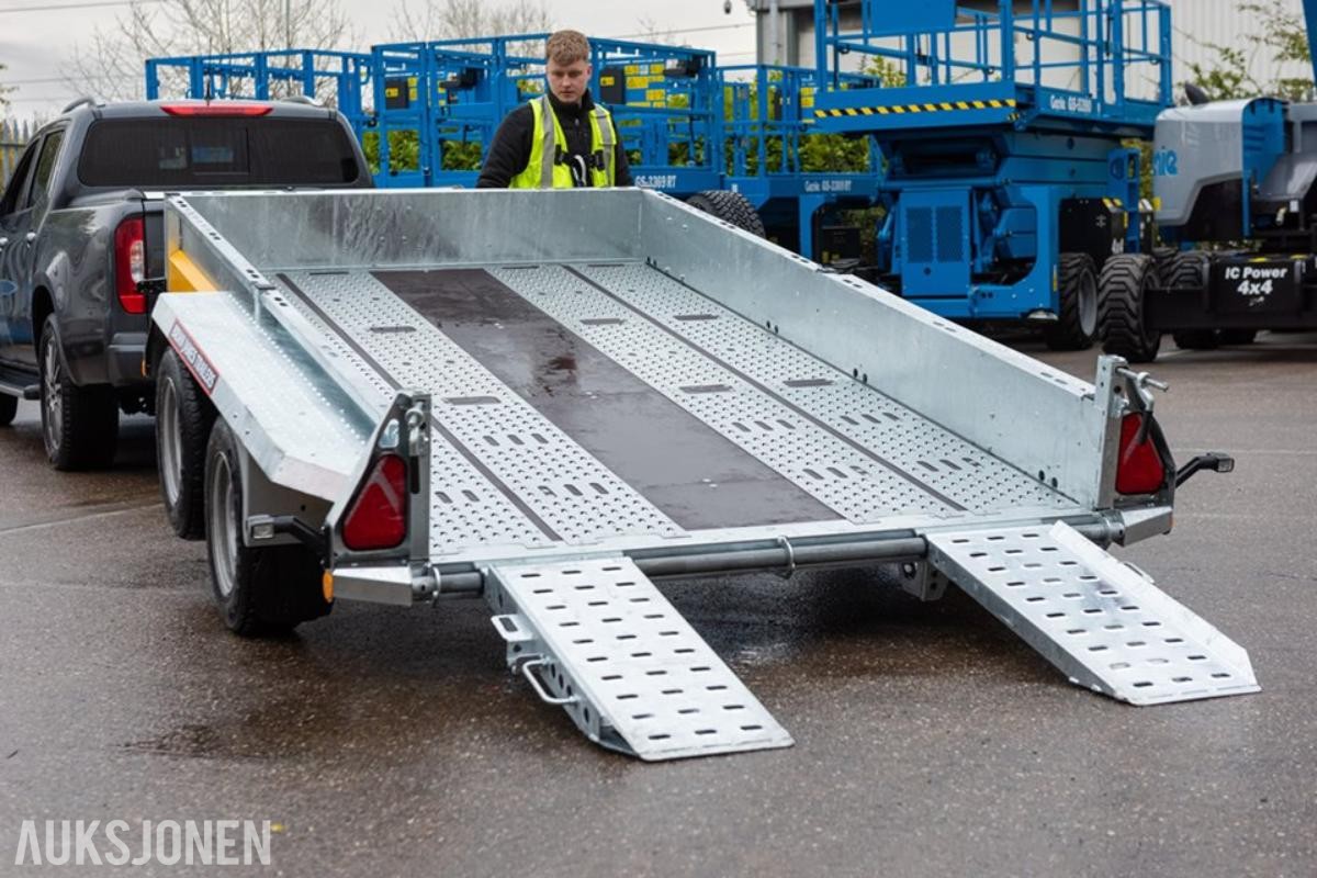 1 pakke Helt nytt SuperGrip til maskin henger
