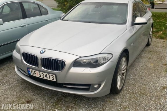 2010 BMW 523I 3.0 204hk night vision navi pro comfortseter sercicehefte eu ok 06.2027