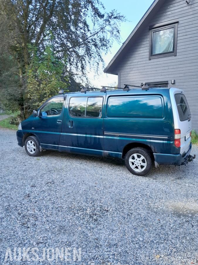 2006 Toyota HiAce 4x4 lang 6 seter hengerfeste  eu ok 09.2028