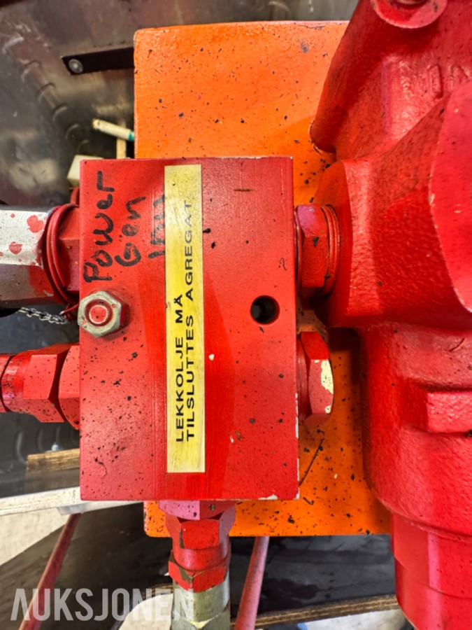 Hydraulisk motor og sentral for Simplex vinsj 