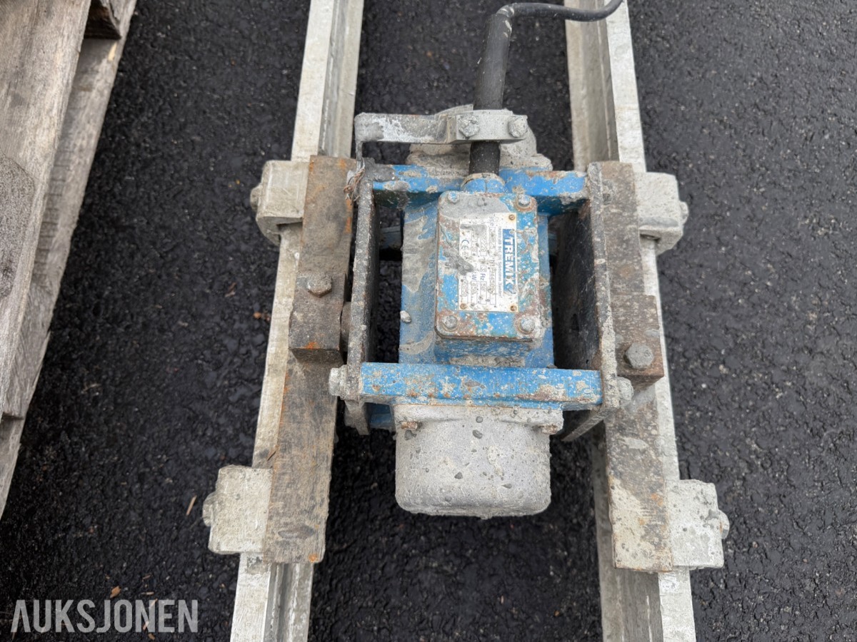 Tremix M 6 vibrobjelke, 220V 