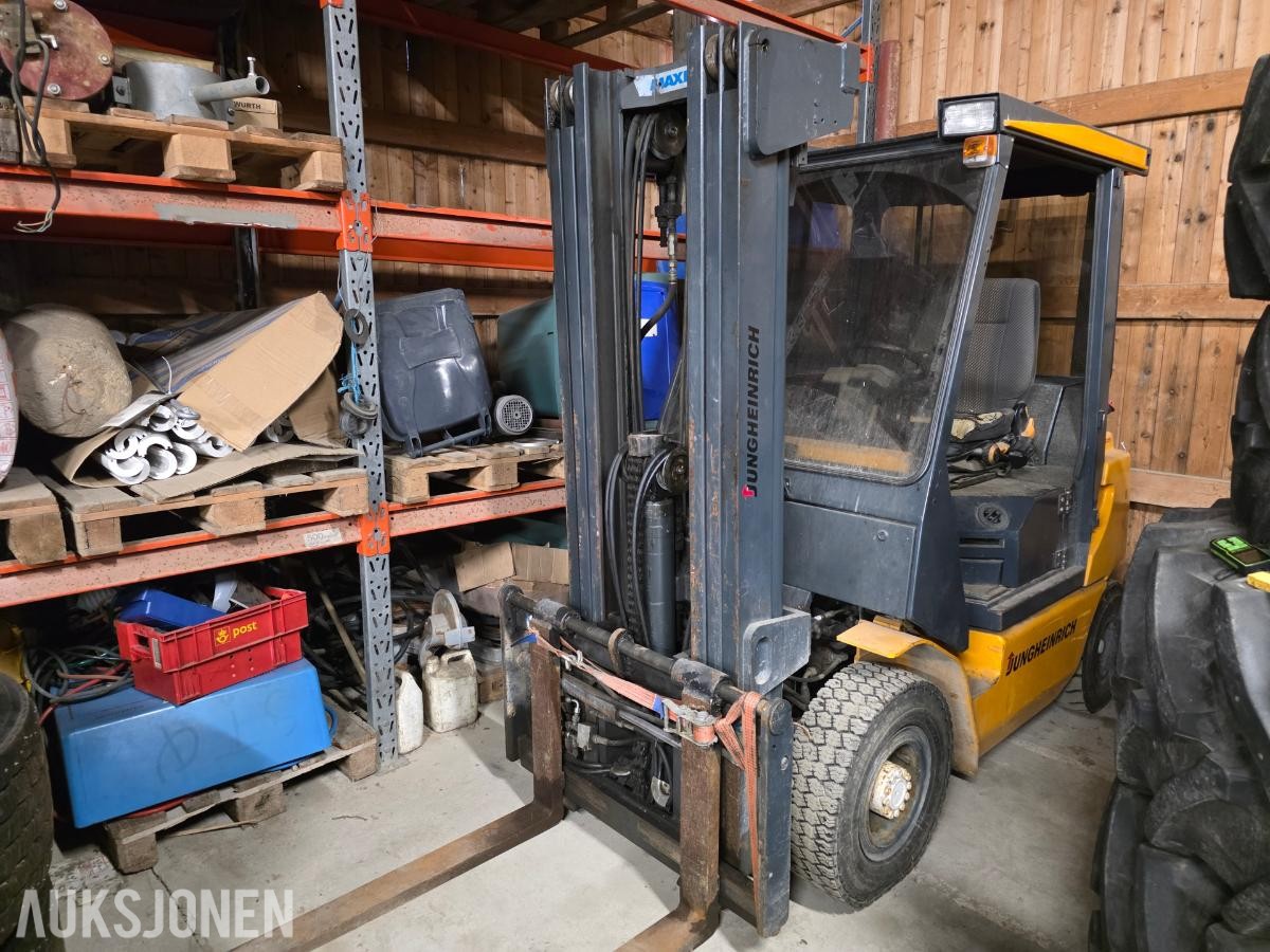 Jungheinrich DFG 25 dieseltruck, reparasjonsobjekt, 7333 timer