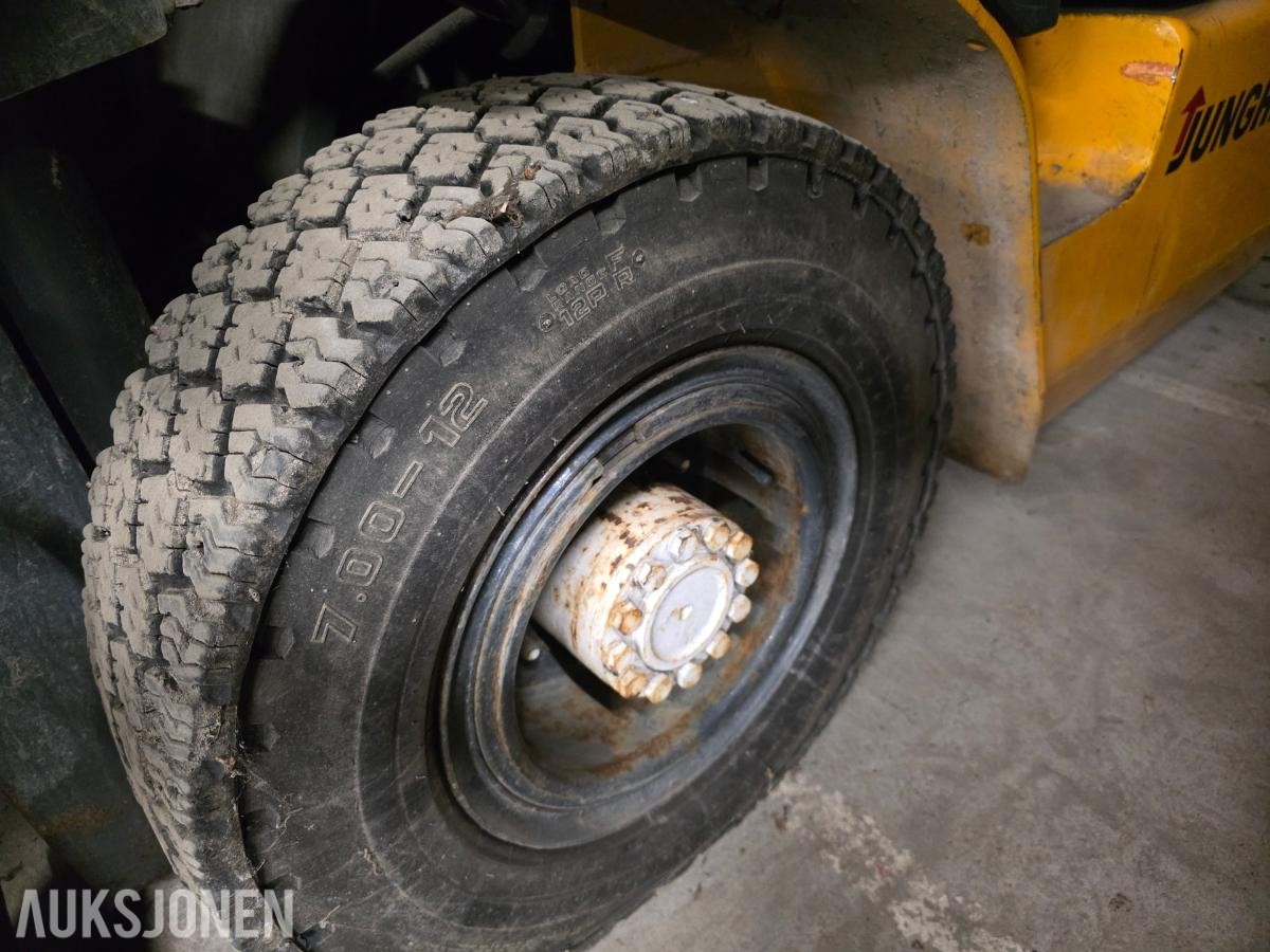 Jungheinrich DFG 25 dieseltruck, reparasjonsobjekt, 7333 timer