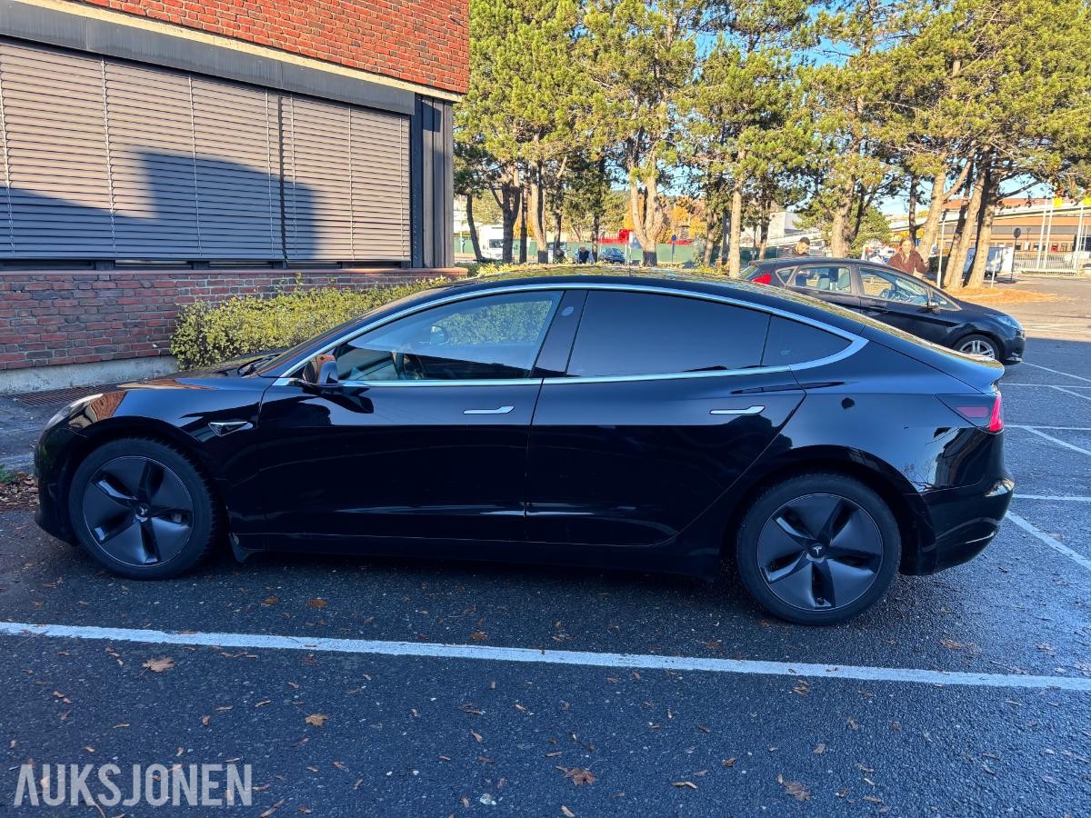 2019 Tesla Model 3 LONG RANGE AWD EN EIER