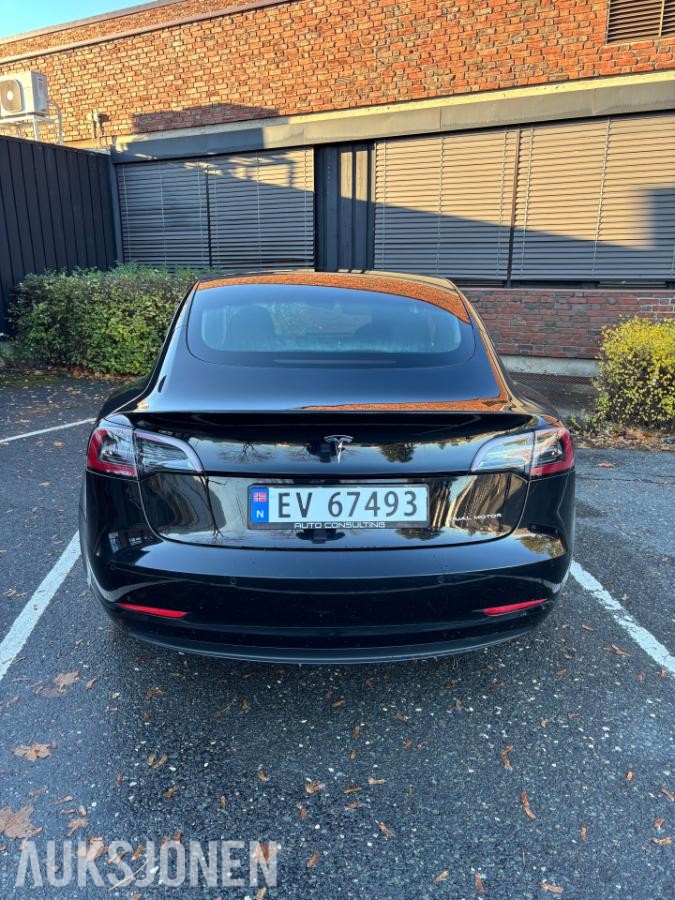 2019 Tesla Model 3 LONG RANGE AWD EN EIER