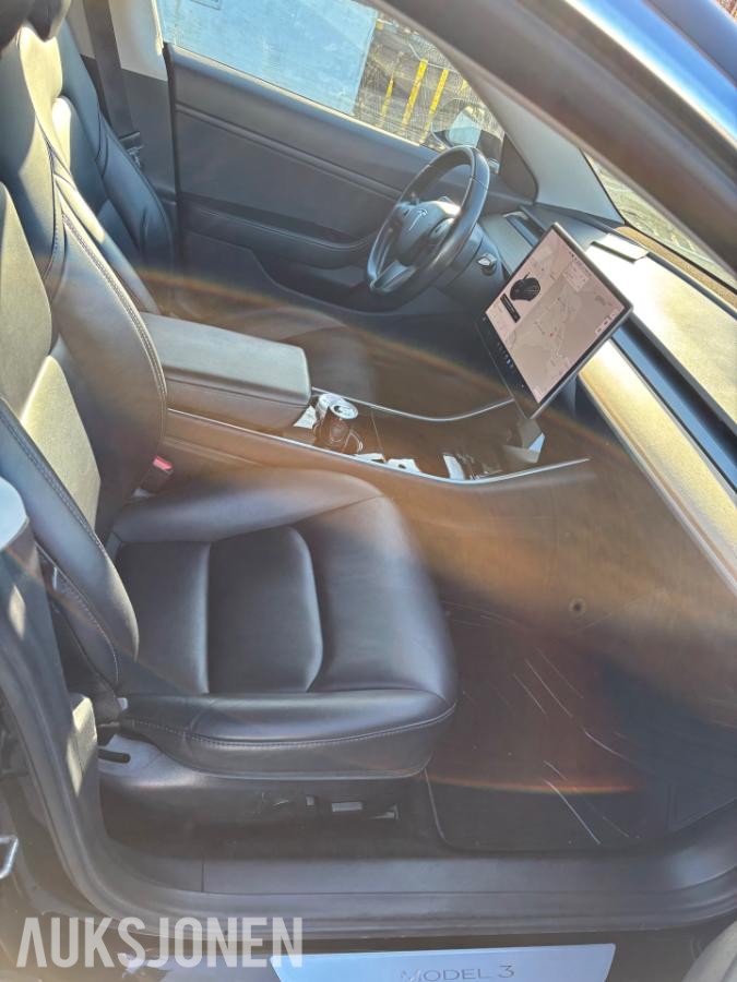 2019 Tesla Model 3 LONG RANGE AWD EN EIER