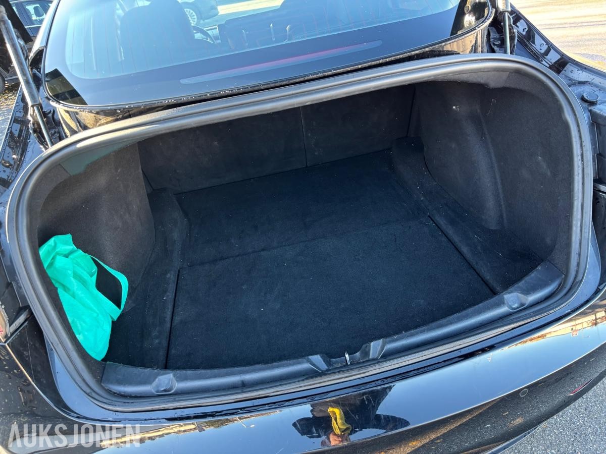 2019 Tesla Model 3 LONG RANGE AWD EN EIER