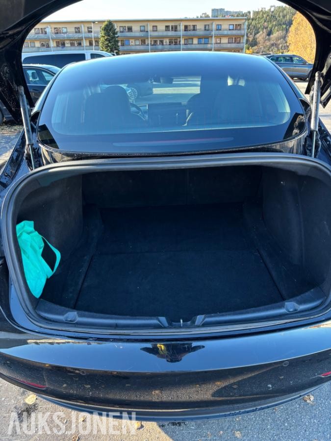 2019 Tesla Model 3 LONG RANGE AWD EN EIER