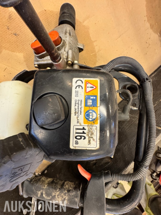 6 stk bensindrevne boremaskiner Hitachi m.fl.