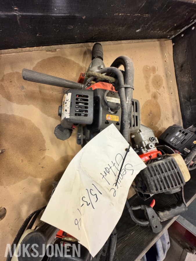 6 stk bensindrevne boremaskiner Hitachi m.fl.