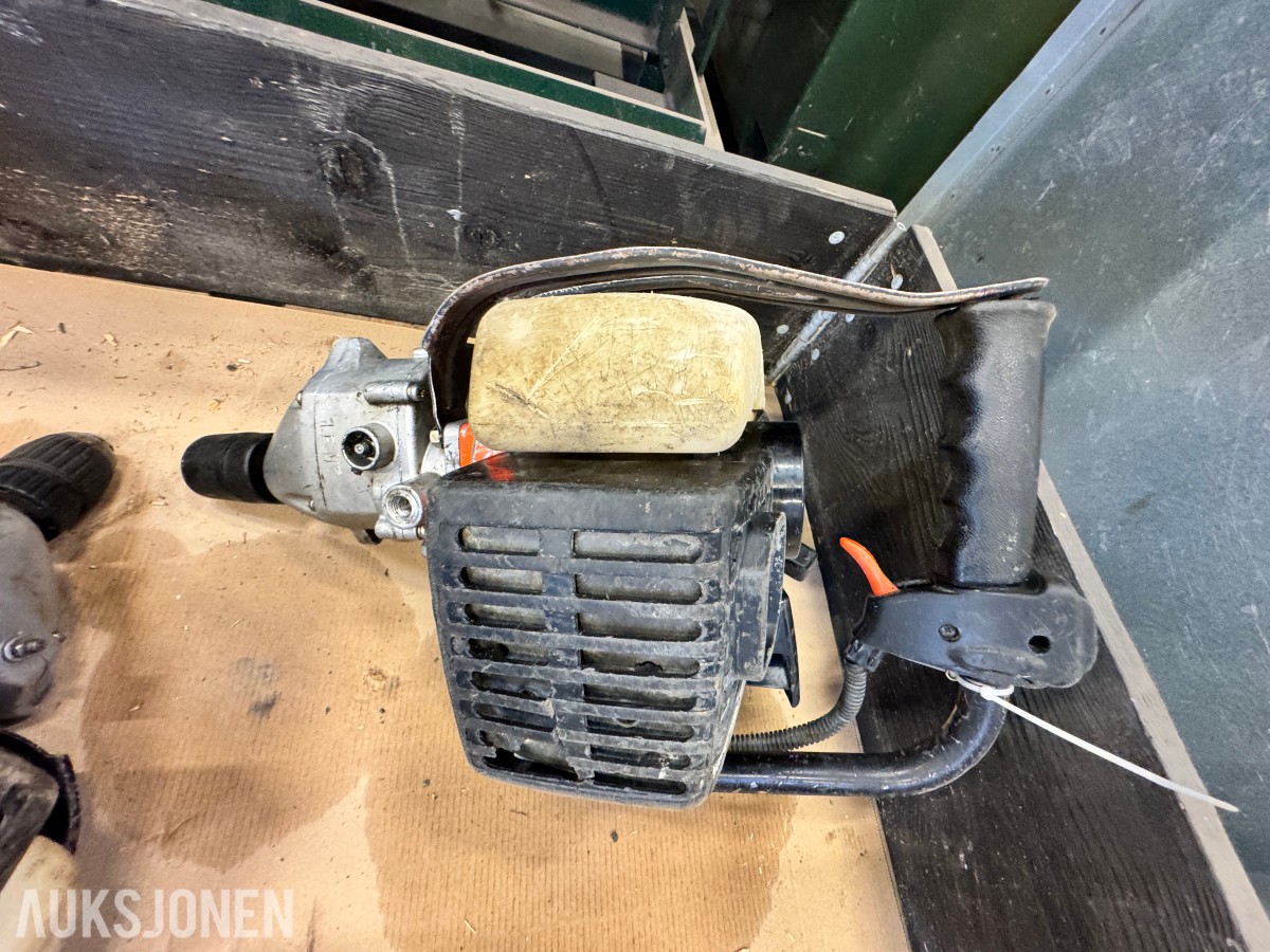 6 stk bensindrevne boremaskiner Hitachi m.fl.