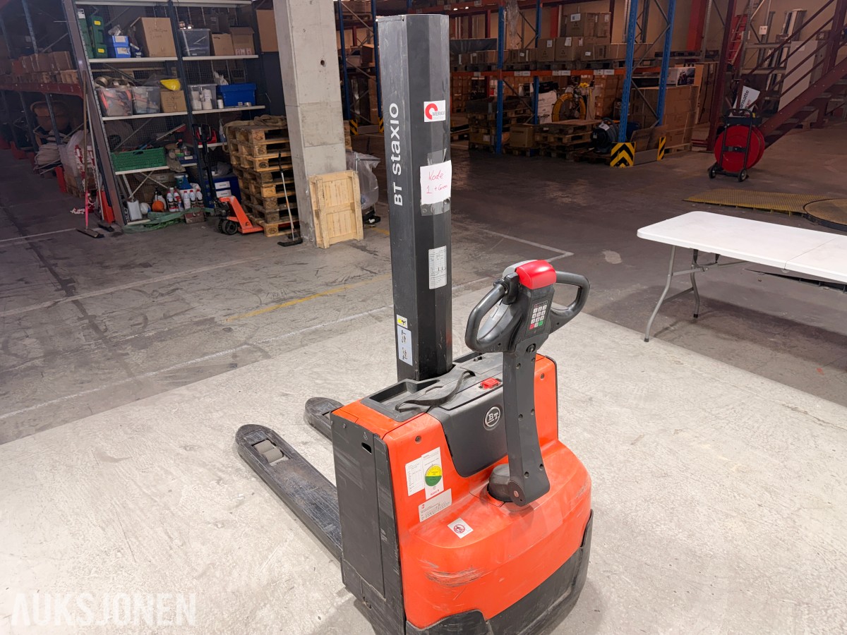 2001 BT Staxio OE25 elektrisk stabler