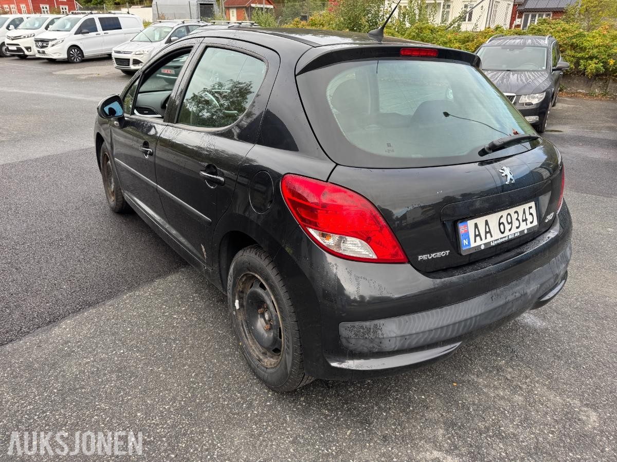 2010 Peugeot 207 1.4-68 D / rep objekt / 181356 km