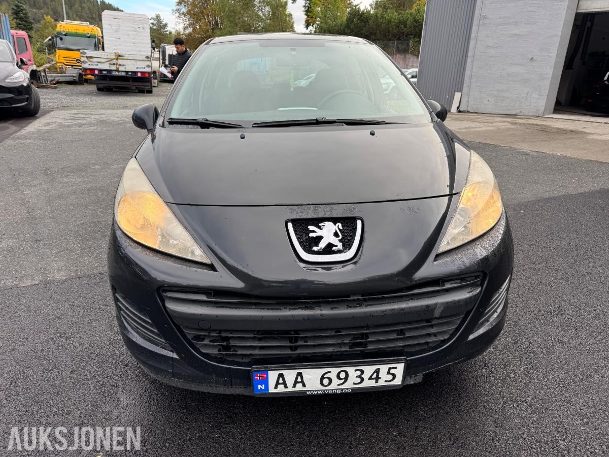 2010 Peugeot 207 1.4-68 D / rep objekt / 181356 km