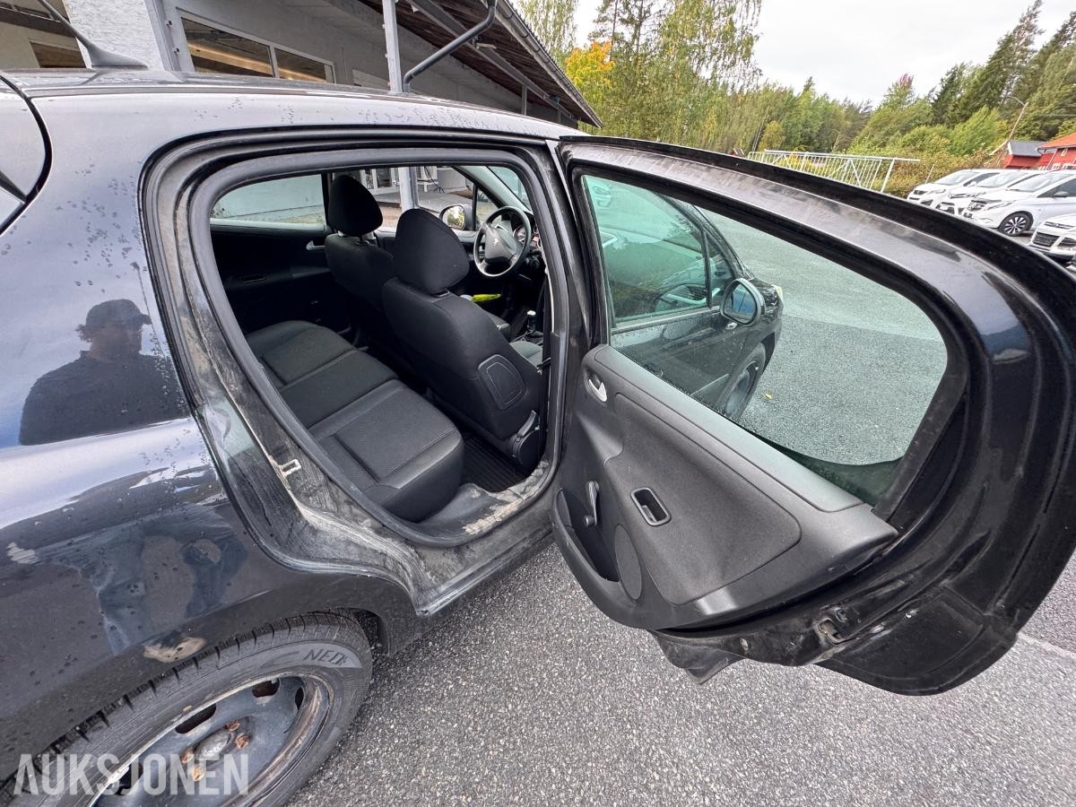 2010 Peugeot 207 1.4-68 D / rep objekt / 181356 km