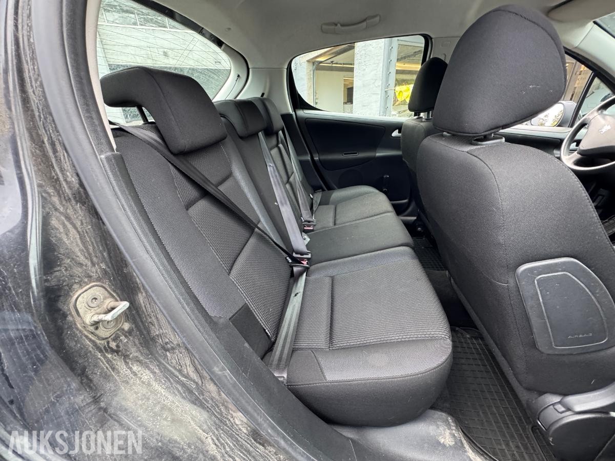 2010 Peugeot 207 1.4-68 D / rep objekt / 181356 km