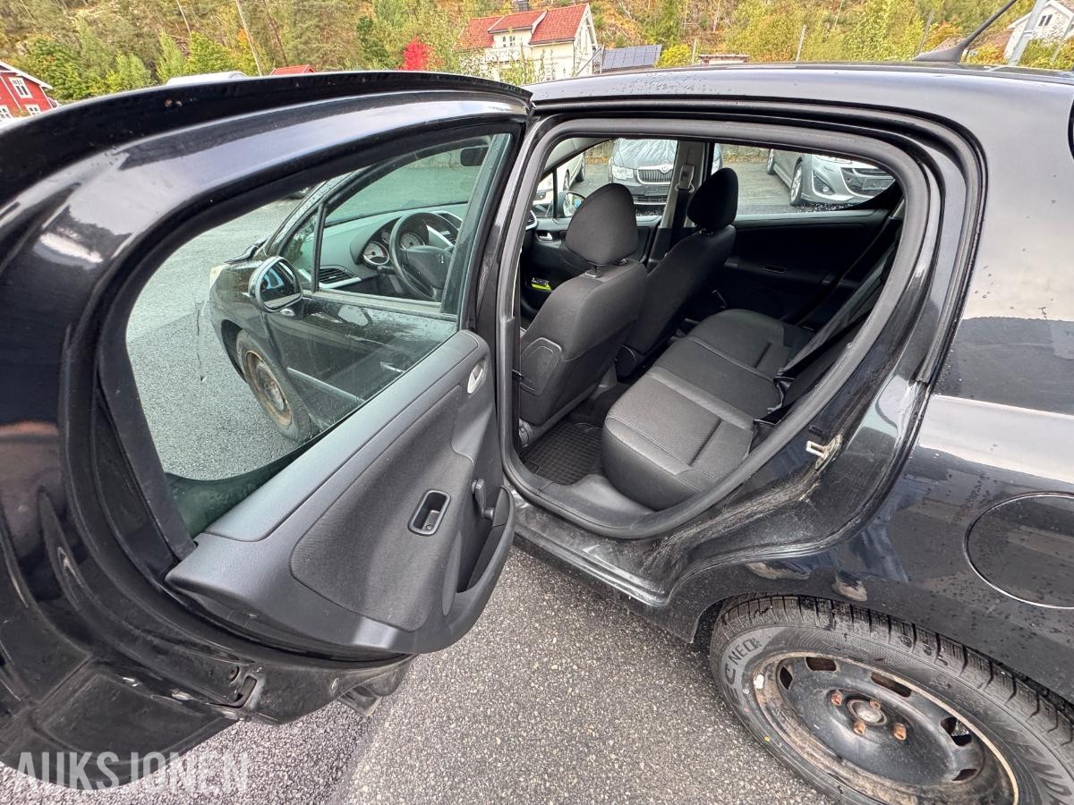 2010 Peugeot 207 1.4-68 D / rep objekt / 181356 km