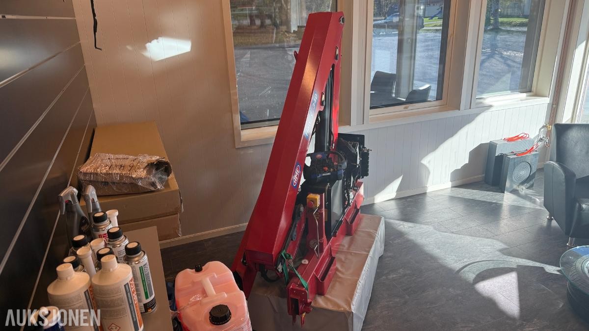 2013 HMF Handy 340 K3 lastekran m/ fjernkontroll