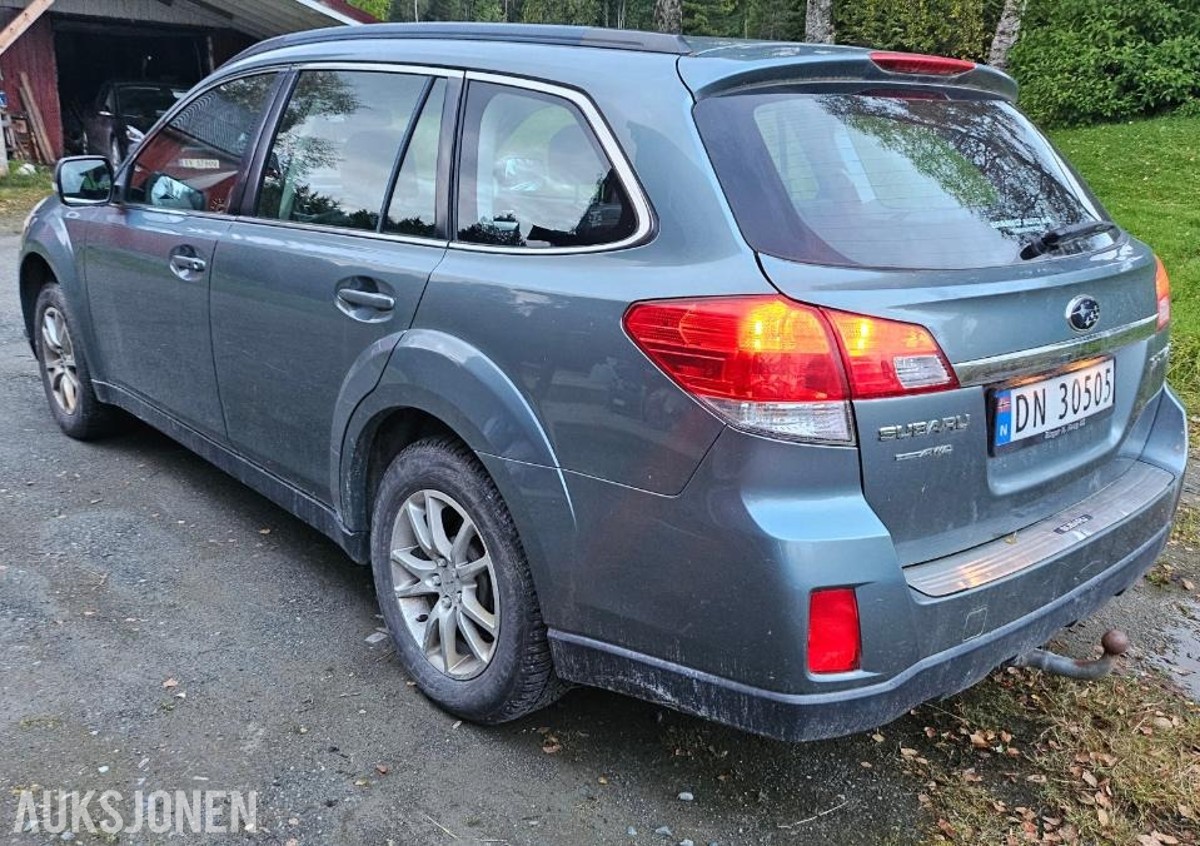 2010 Subaru Legacy 2.5 AWD, Delebil/Reparasjonsobjekt, EU OK til 02.2028
