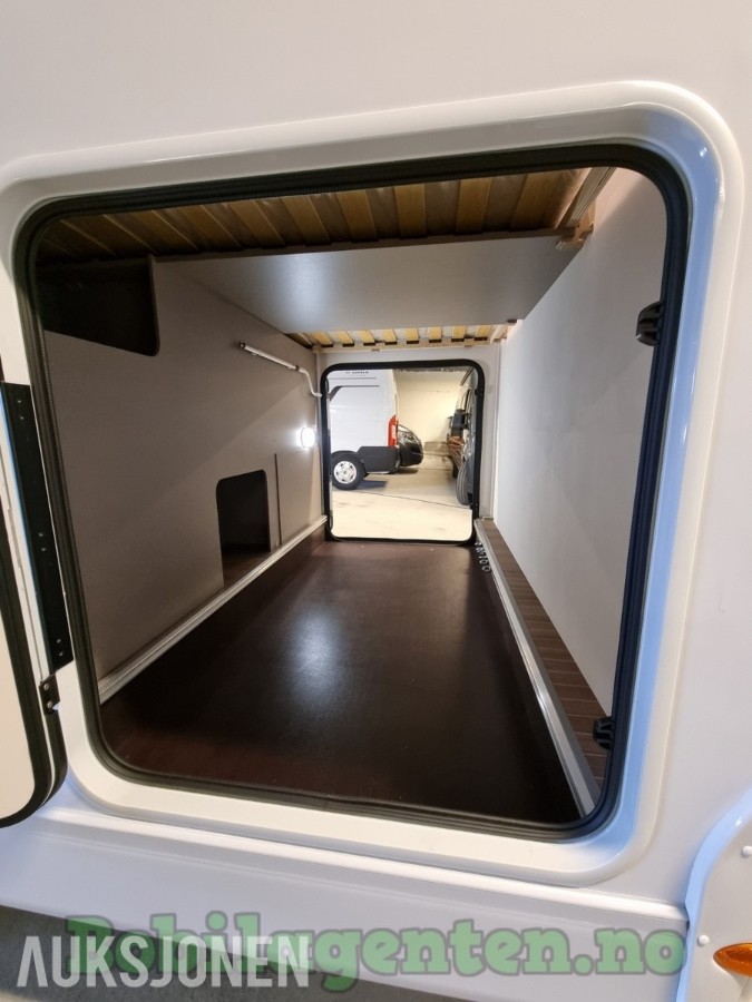 2026 Etrusco T 6.9 SB Hymer / NYBIL / Solcelle / Ryggekamera / Markise / Lettmetallfelger / Stor gjennomgående gar
