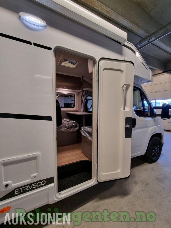 2026 Etrusco T 6.9 SB Hymer / NYBIL / Solcelle / Ryggekamera / Markise / Lettmetallfelger / Stor gjennomgående gar