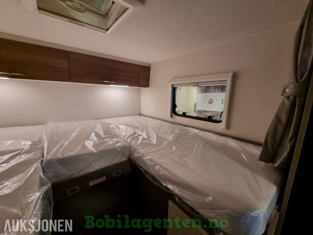 2026 Etrusco T 6.9 SB Hymer / NYBIL / Solcelle / Ryggekamera / Markise / Lettmetallfelger / Stor gjennomgående gar
