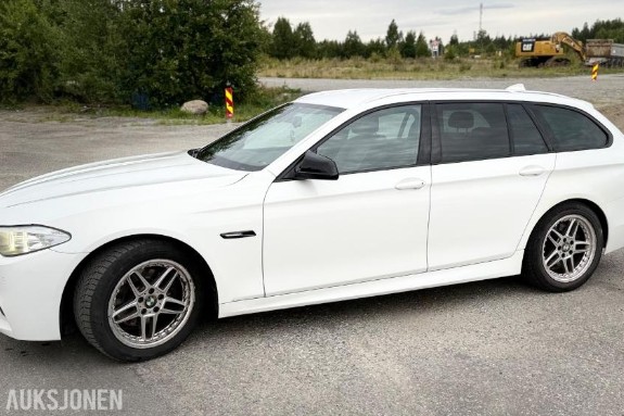 2010 BMW 520D AUTOMAT M SPORT EU-OK 08.28 SKINN