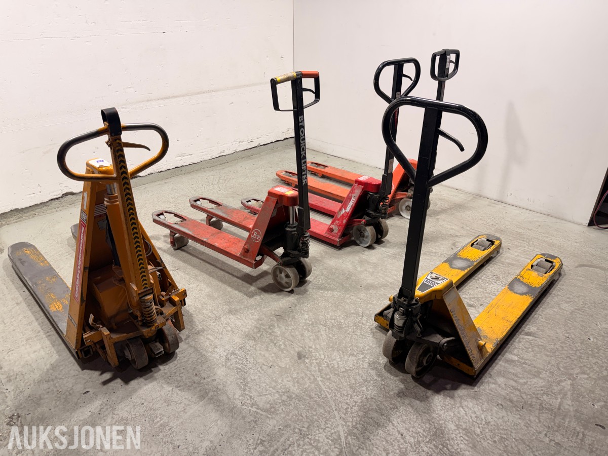 5 stk jekketraller med forskjellige modeller og kapasiteter
