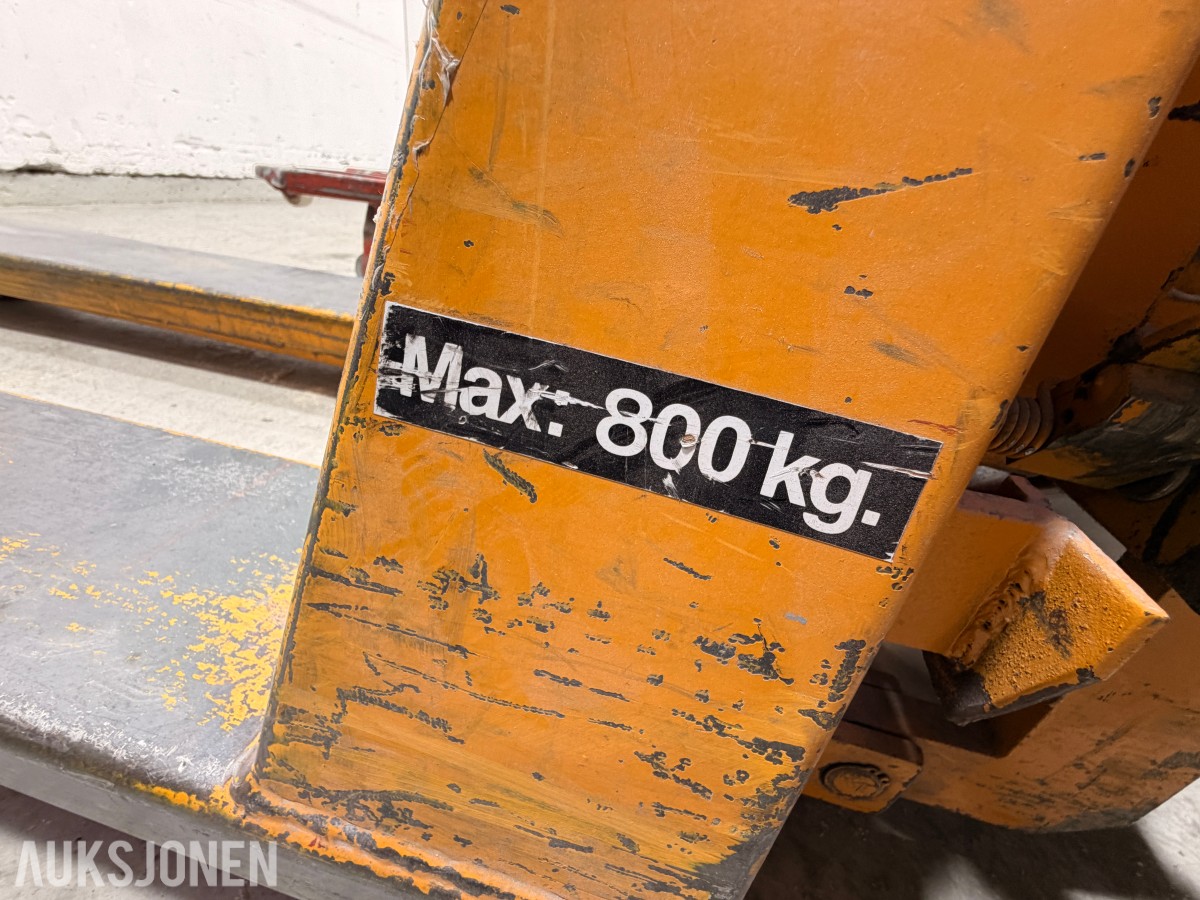 5 stk jekketraller med forskjellige modeller og kapasiteter