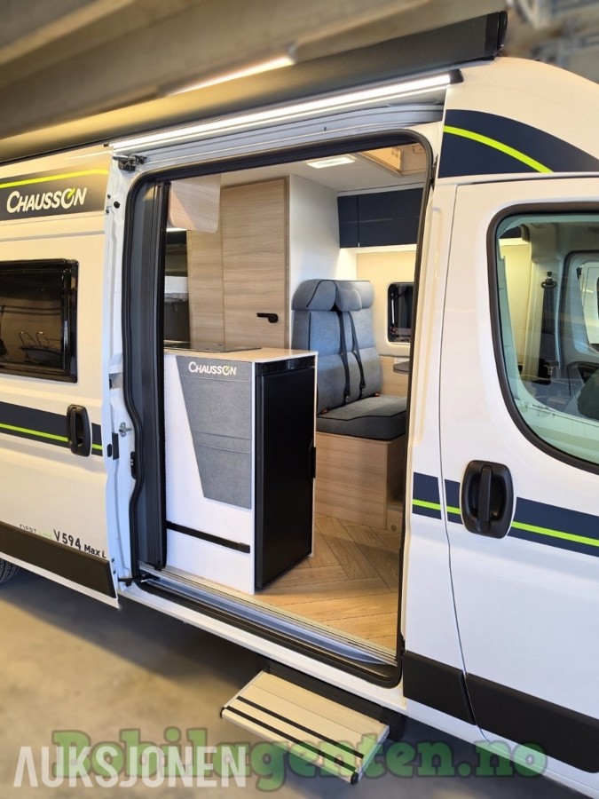 2026 Chausson V594 Max L First Line / 4 Faste Sengeplasser / Bedkit / Solcelle / Kompressorkjøleskap / Ryggekamera