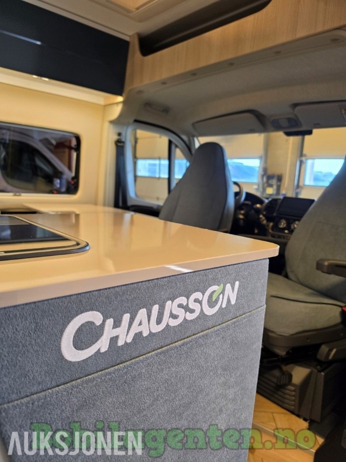 2026 Chausson V594 Max L First Line / 4 Faste Sengeplasser / Bedkit / Solcelle / Kompressorkjøleskap / Ryggekamera