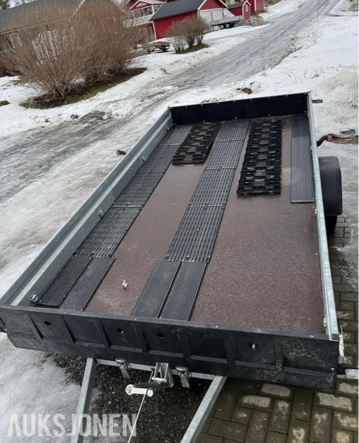 2021 Thule RENTAL D1250 med tipp