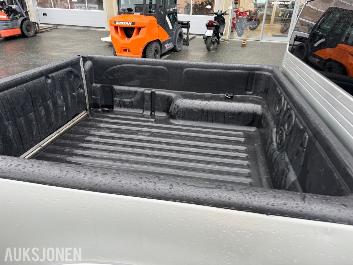 2015 Toyota HILUX 3.0-171 D 4WD