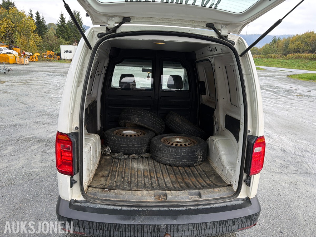 2016 Volkswagen VOLKSWAGEN CADDY TDI HENGERFESTE TAKSTATIV DAB