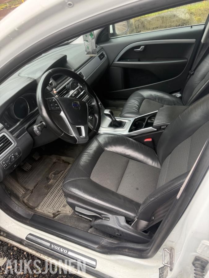 2016 Volvo V70 2.0D 120HK EU-OK 01.28 SERVICEHISTORIKK