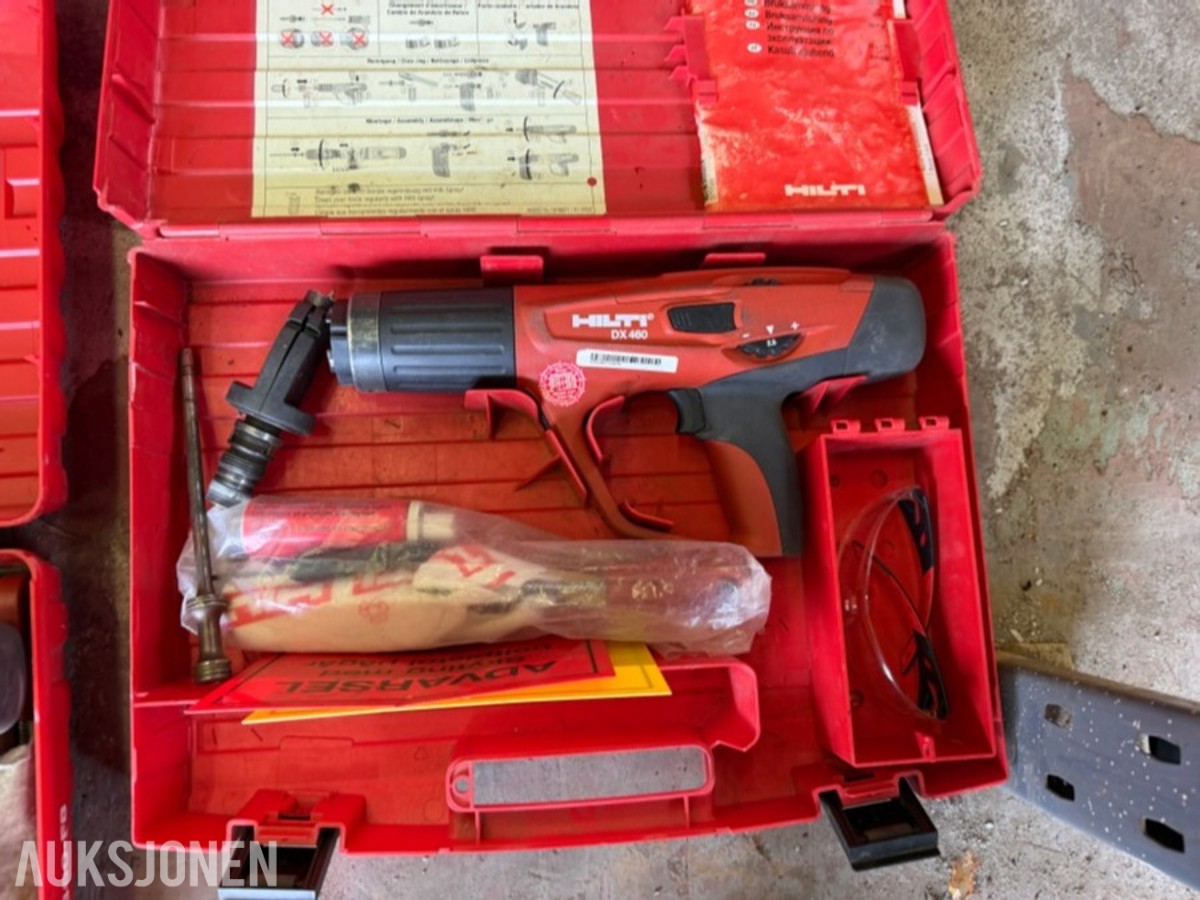 5 STK. HILTI FESTEVERKTØY MED 4 STK. SILVA XCL 9.0 HODELYKTER