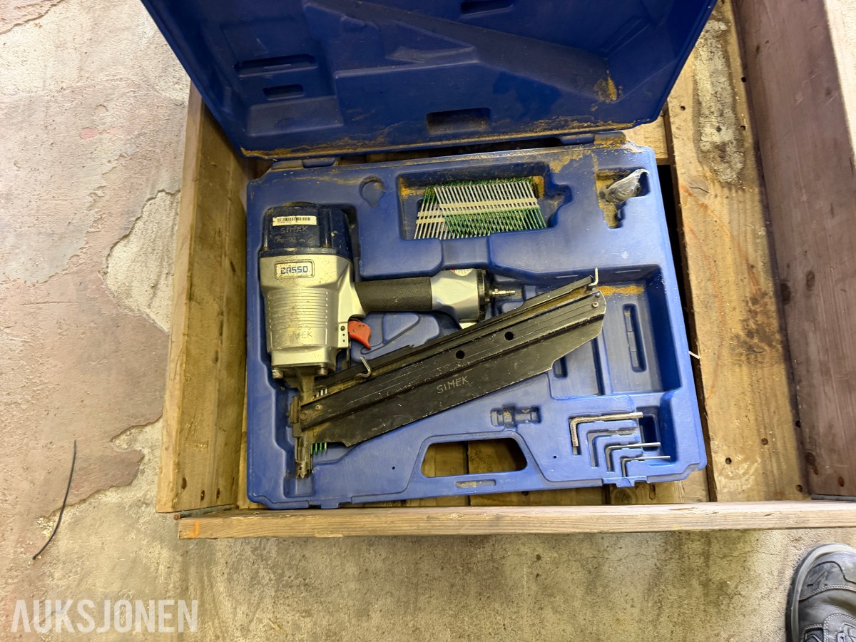 2 STK BASSO SPIKERPISTOLER MED KOFFERT – SELGES SAMLET