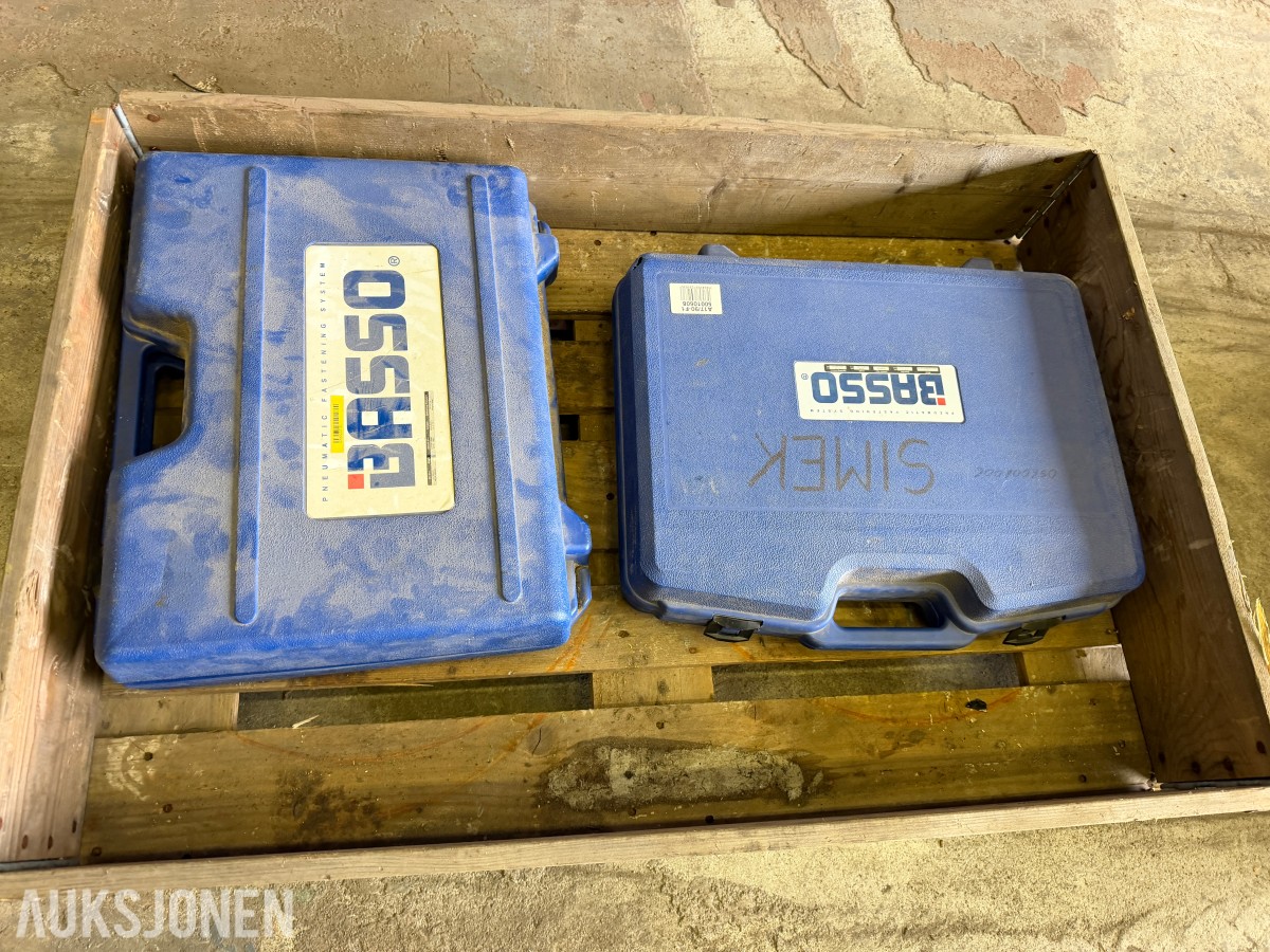 2 STK BASSO SPIKERPISTOLER MED KOFFERT – SELGES SAMLET